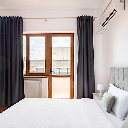 Downtown Victoria Apartments By Citybookings Bukarest Exteriör bild