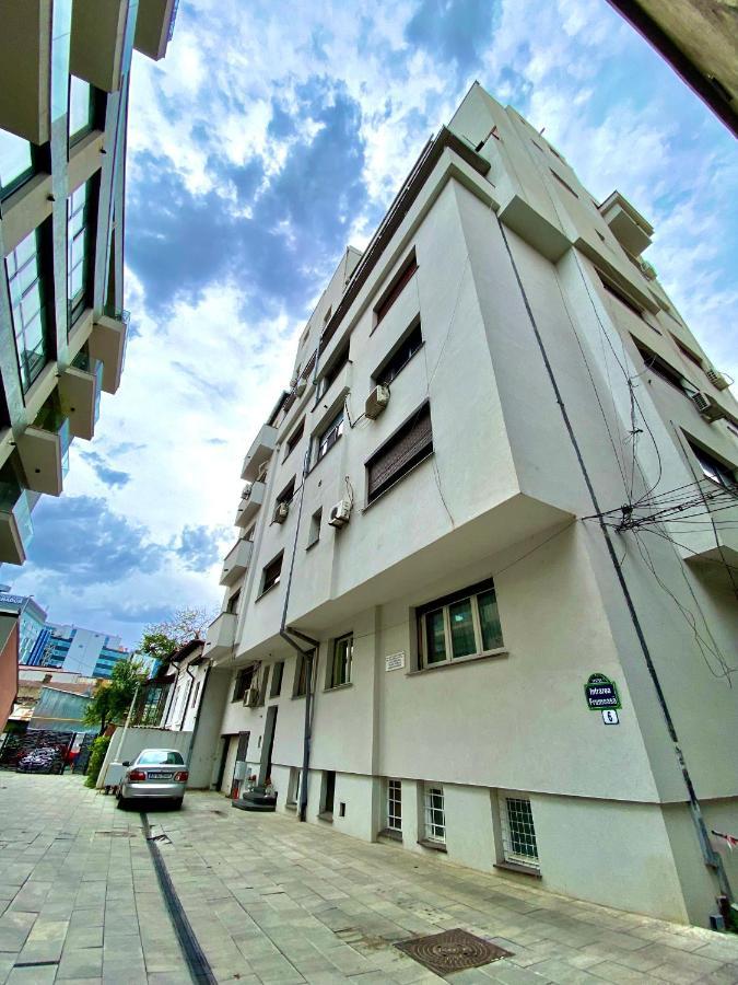 Downtown Victoria Apartments By Citybookings Bukarest Exteriör bild