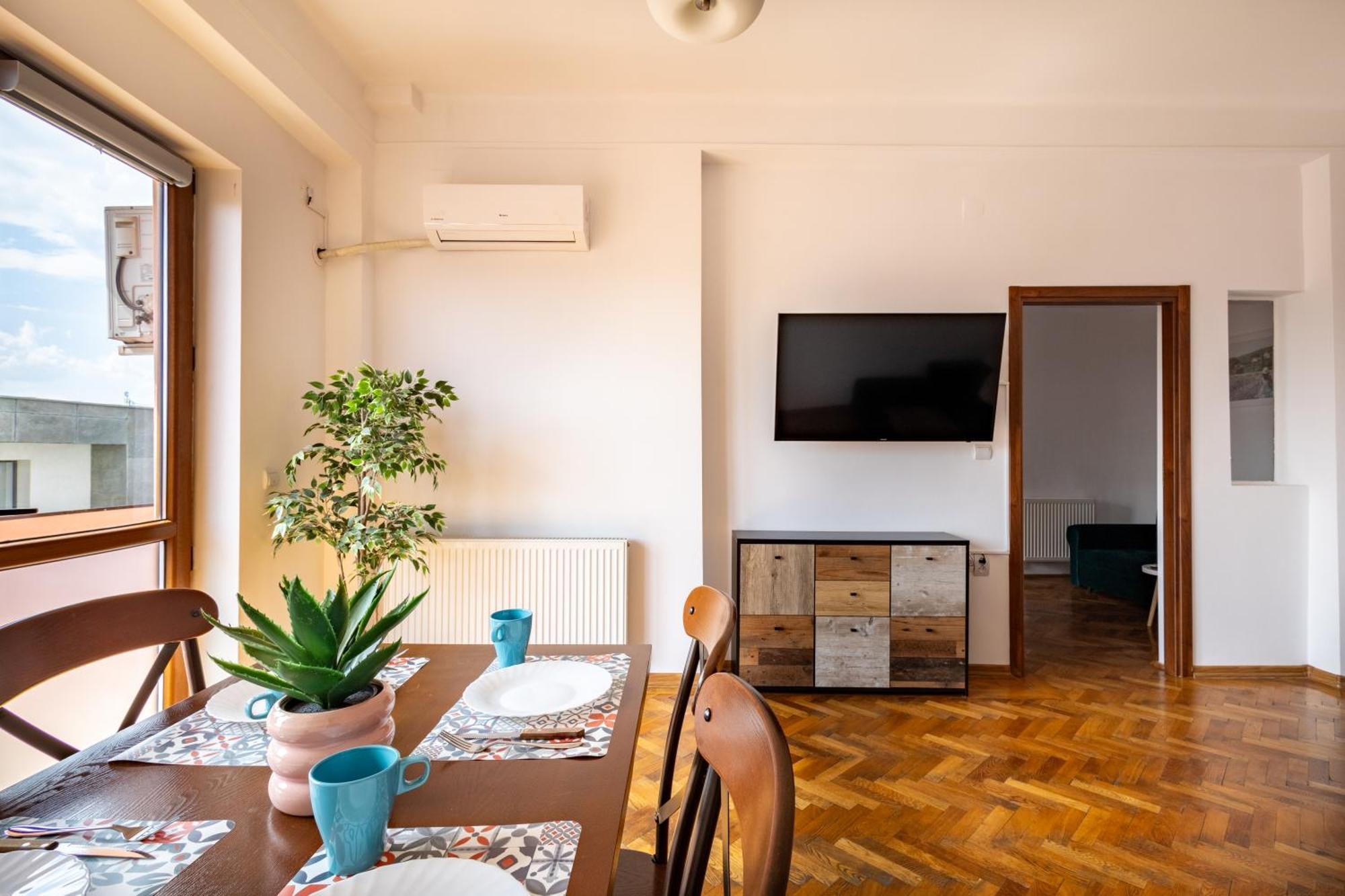 Downtown Victoria Apartments By Citybookings Bukarest Exteriör bild