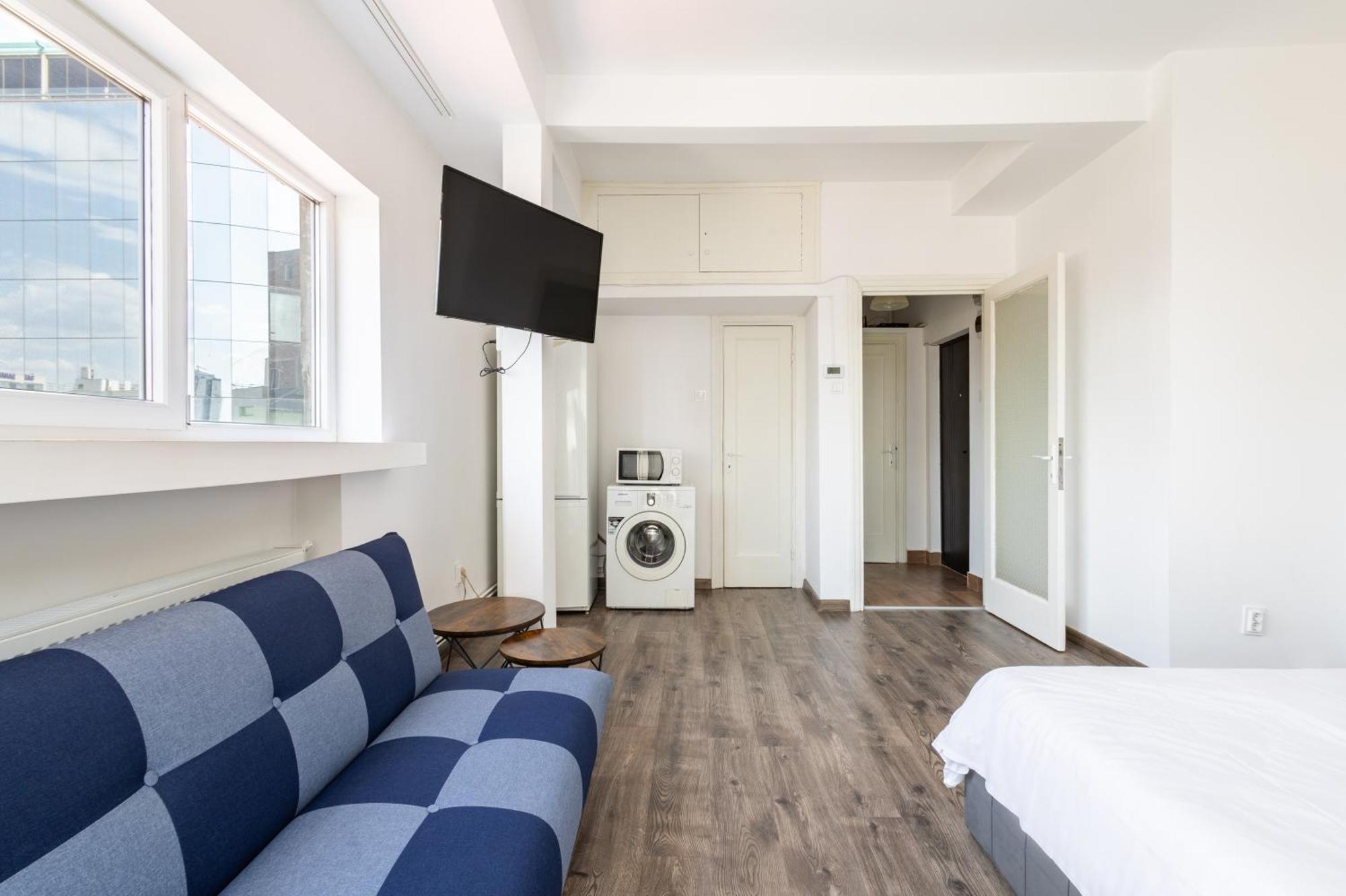 Downtown Victoria Apartments By Citybookings Bukarest Exteriör bild